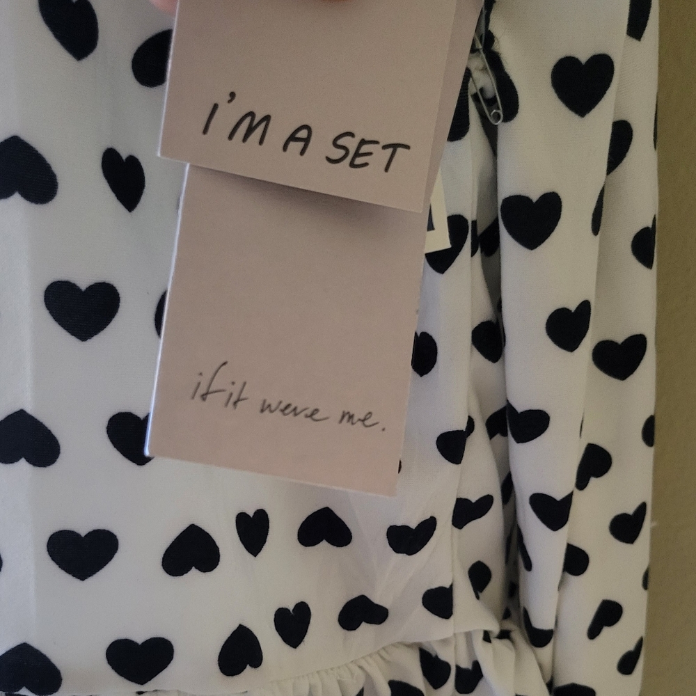 Flowy Lettuce Trim Heart Pajama Set - Picture 6 of 6